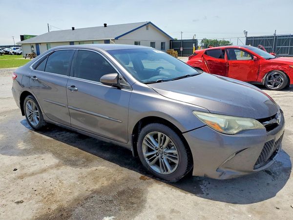2015 TOYOTA CAMRY