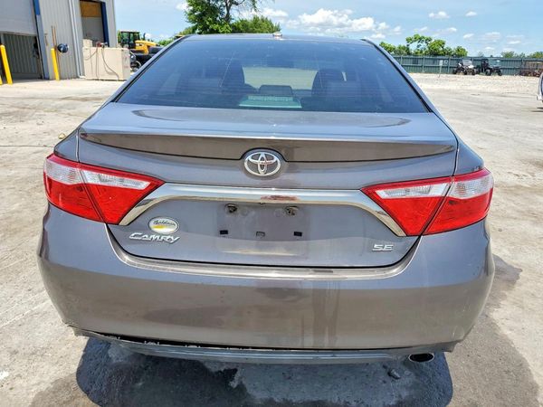 2015 TOYOTA CAMRY