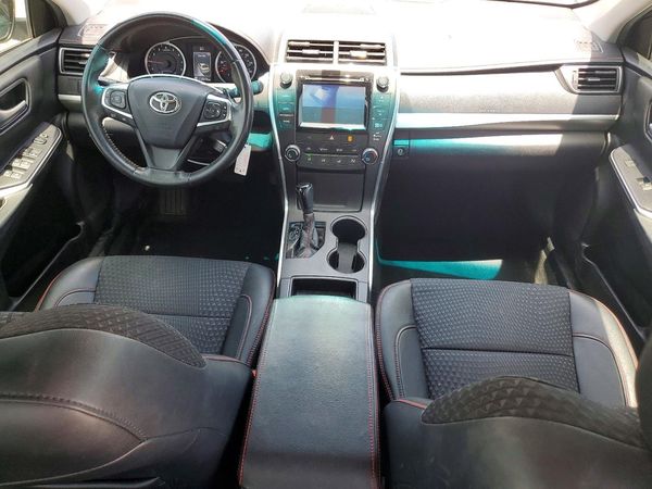 2015 TOYOTA CAMRY