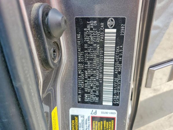 2015 TOYOTA CAMRY