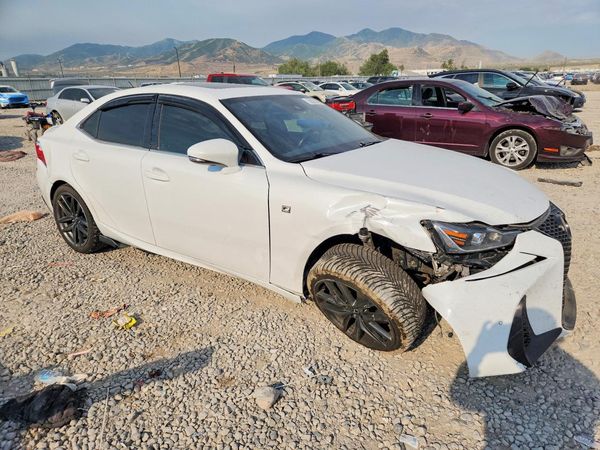 2018 LEXUS IS