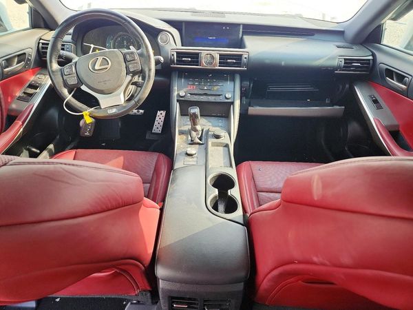 2018 LEXUS IS