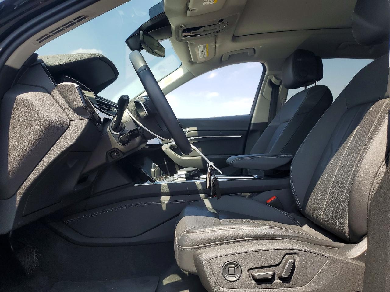 2024 AUDI Q8 E-TRON quattro Premium Plus