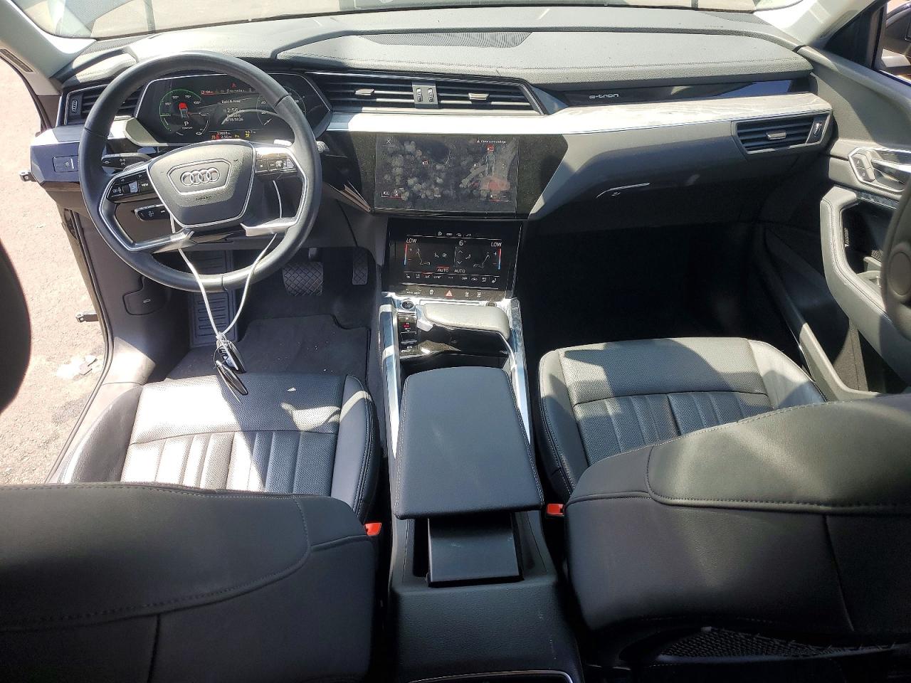 2024 AUDI Q8 E-TRON quattro Premium Plus