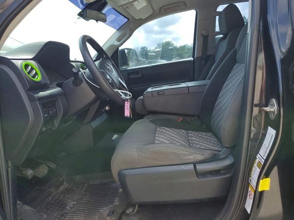 2018 TOYOTA TUNDRA SR/SR5