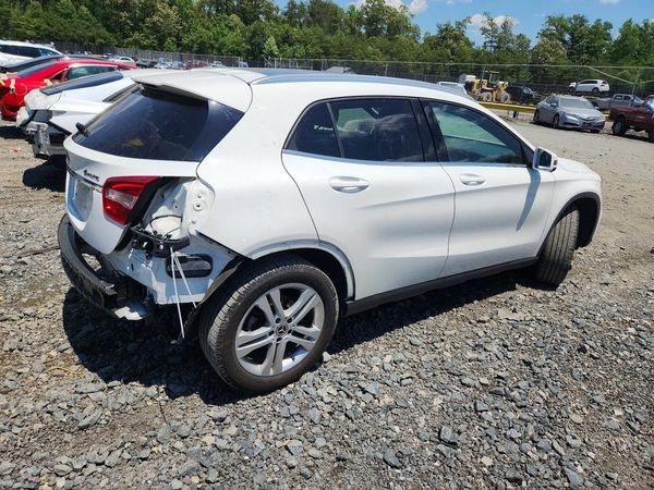 2018 MERCEDES-BENZ GLA
