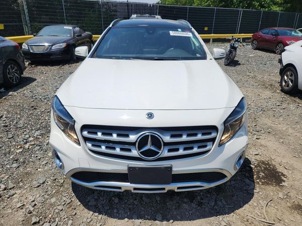 2018 MERCEDES-BENZ GLA