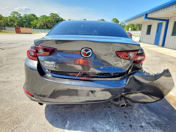 2024 MAZDA 3 Select Sport Package
