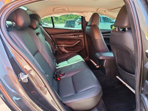 2024 MAZDA 3 Select Sport Package