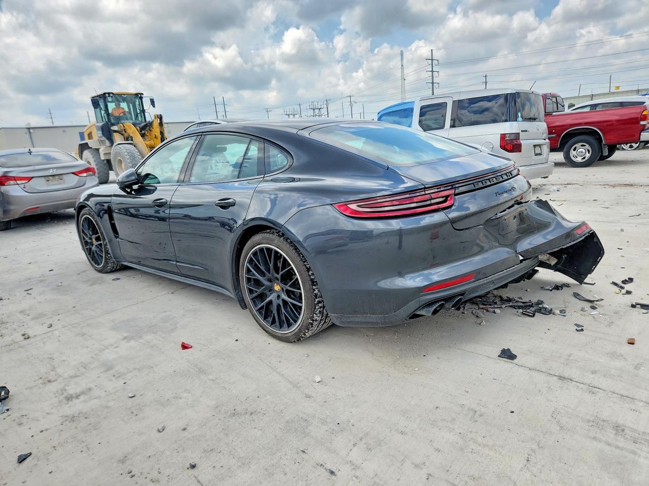2018 PORSCHE PANAMERA 4S