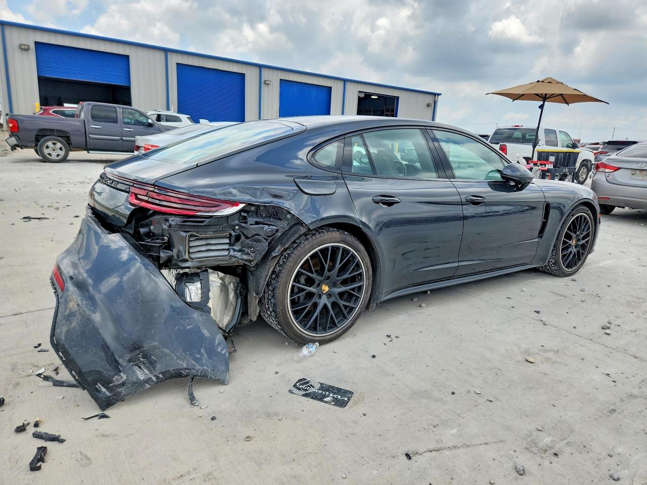 2018 PORSCHE PANAMERA 4S