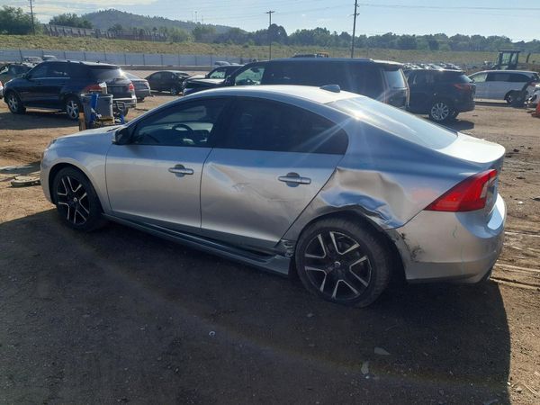 2017 VOLVO S60 Dynamic