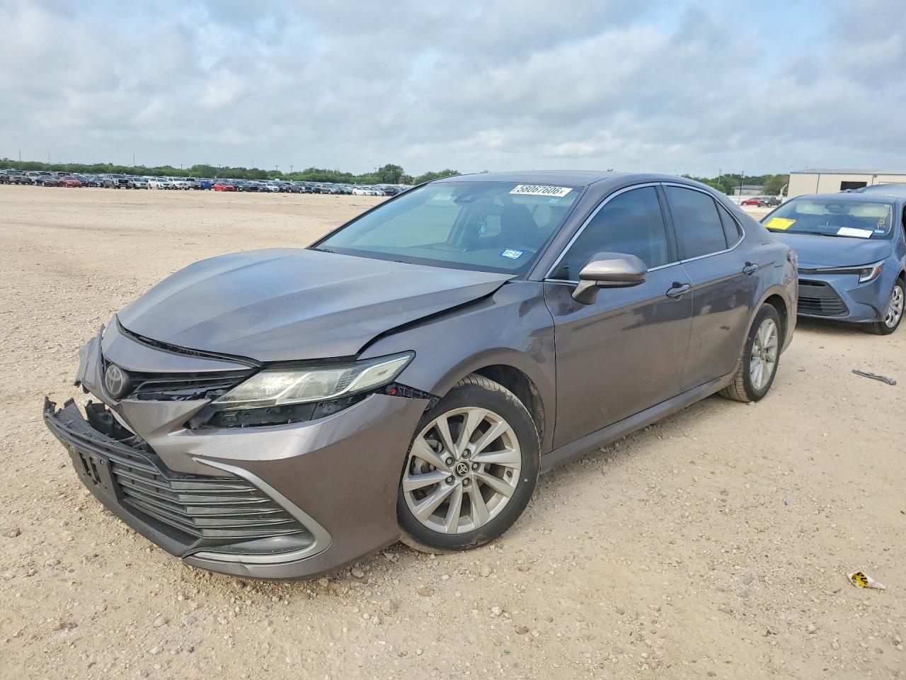 2022 TOYOTA CAMRY LE