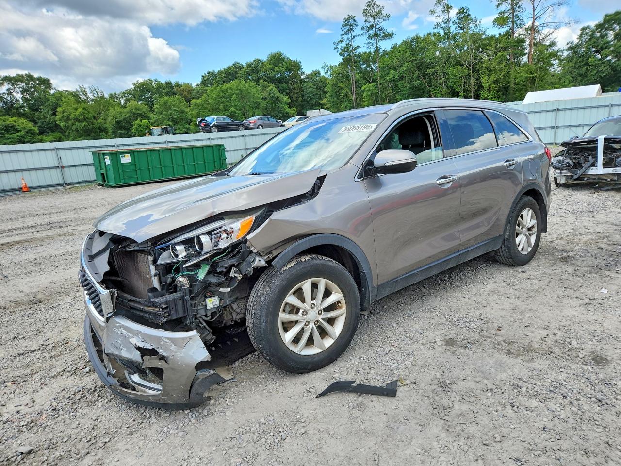 2017 KIA SORENTO L, LX