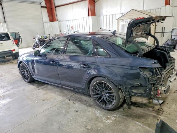 2018 AUDI A4