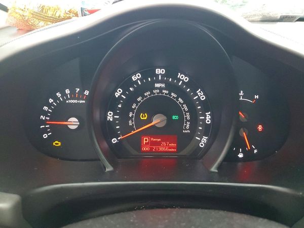 2014 KIA SPORTAGE LX