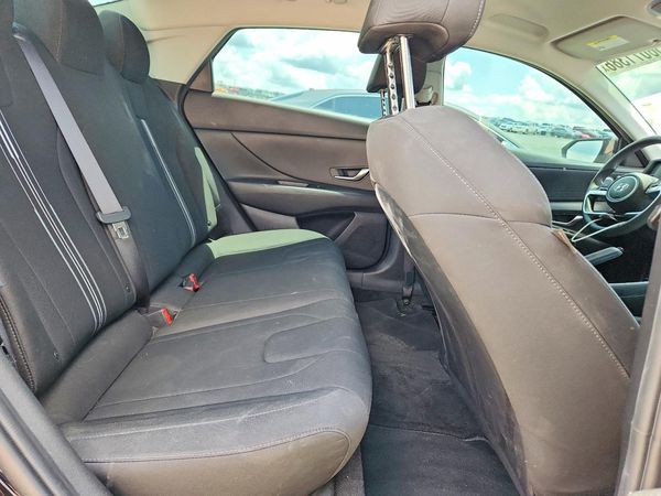 2021 HYUNDAI ELANTRA Blue