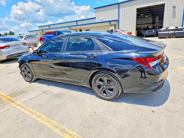 2021 HYUNDAI ELANTRA Blue