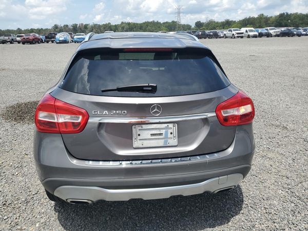 2018 MERCEDES-BENZ GLA GLA250