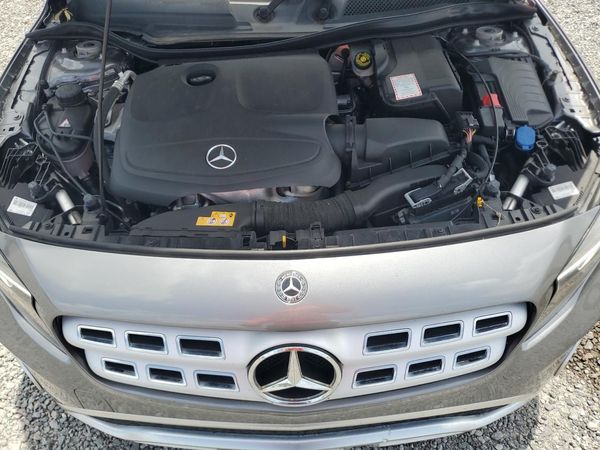 2018 MERCEDES-BENZ GLA GLA250