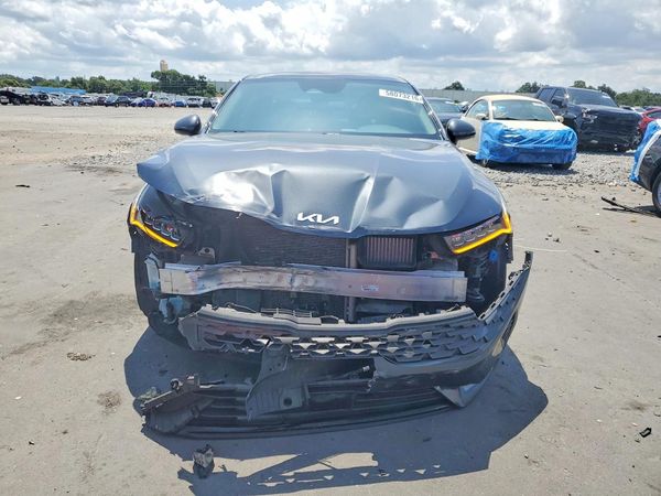 2022 KIA K5 EX
