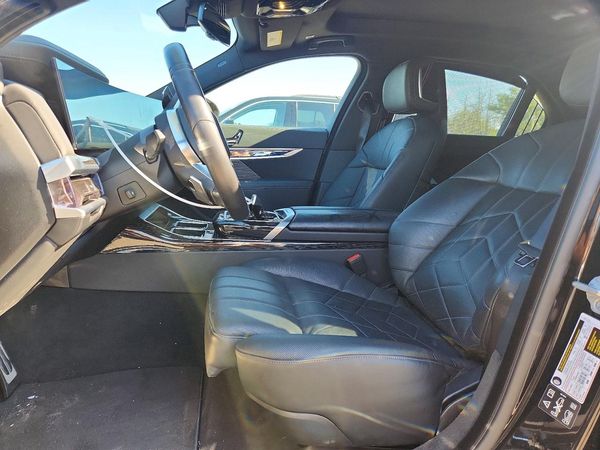 2024 BMW 740 xDrive