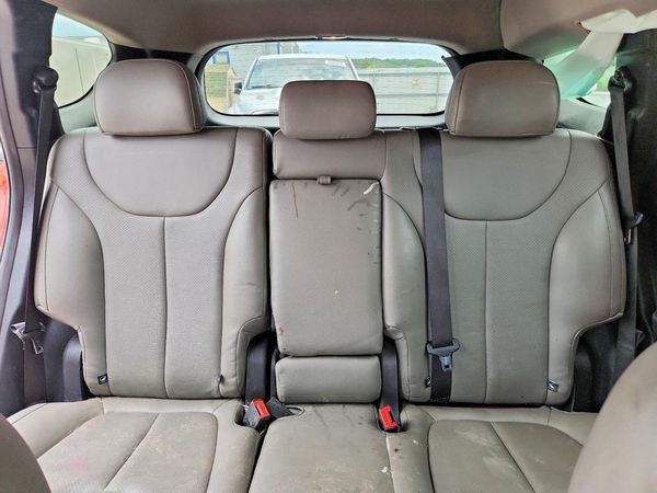 2019 HYUNDAI SANTA FE SE
