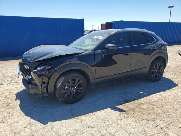 2024 MAZDA CX30 Select Sport Package — Front 3/4