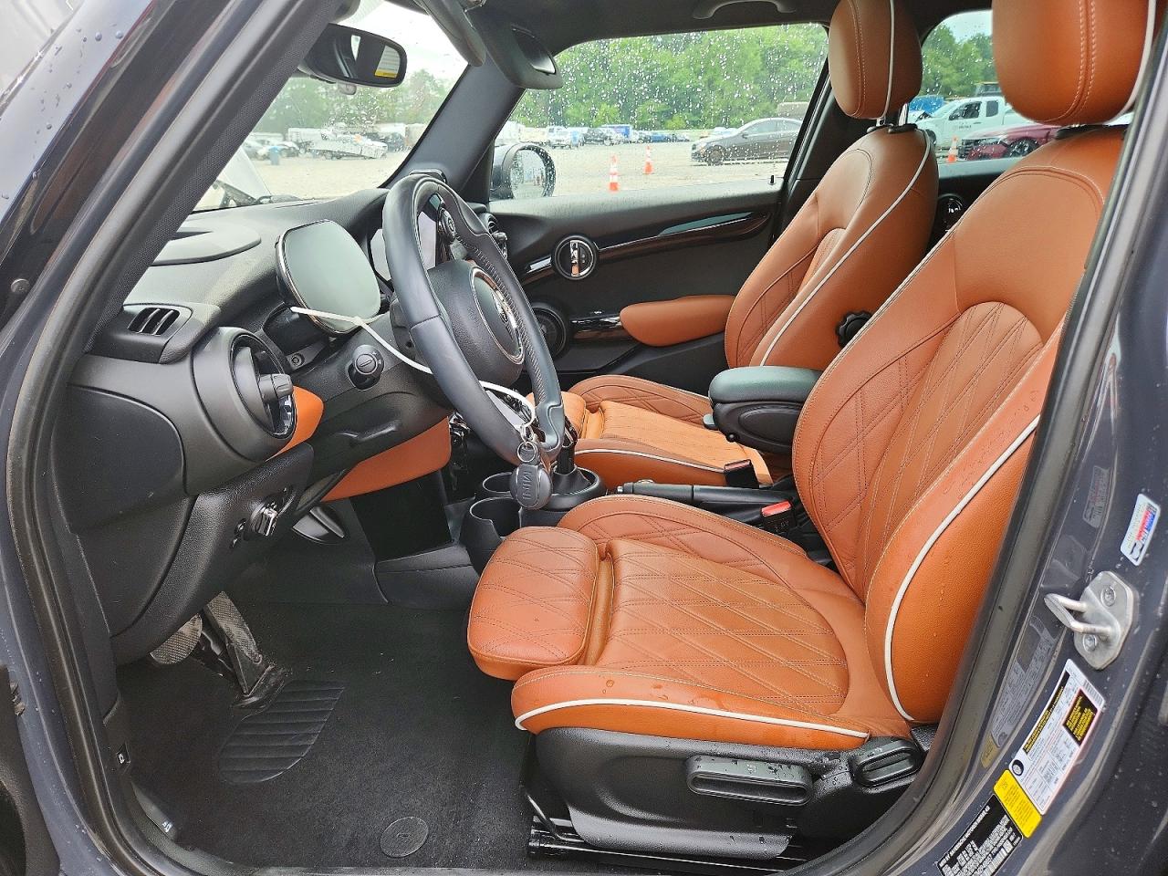 2021 MINI COOPER