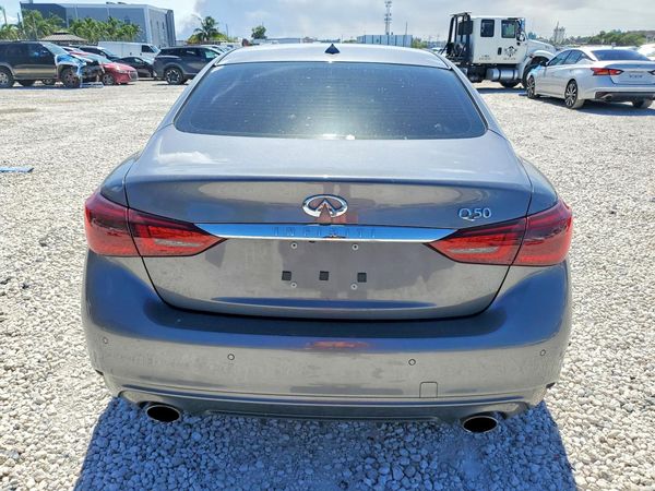 2022 INFINITI Q50 LUXE