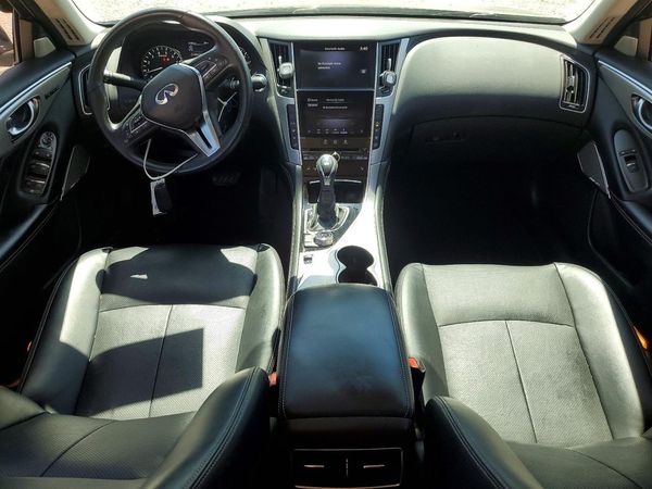 2022 INFINITI Q50 LUXE