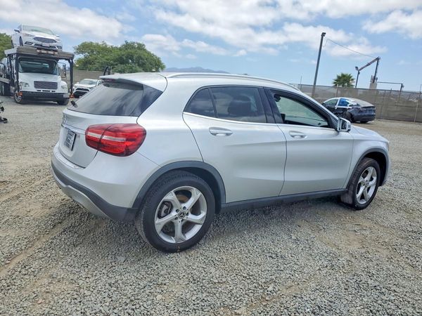 2019 MERCEDES-BENZ GLA GLA250