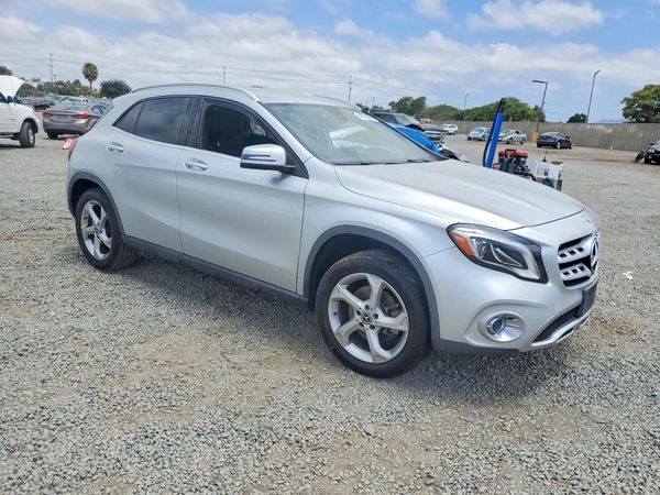 2019 MERCEDES-BENZ GLA GLA250