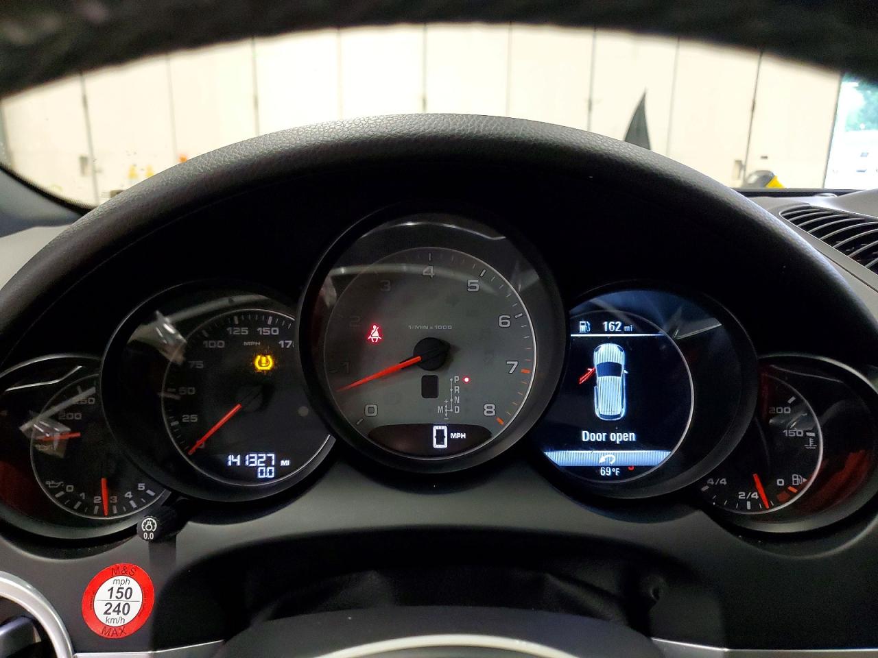 2015 PORSCHE CAYENNE