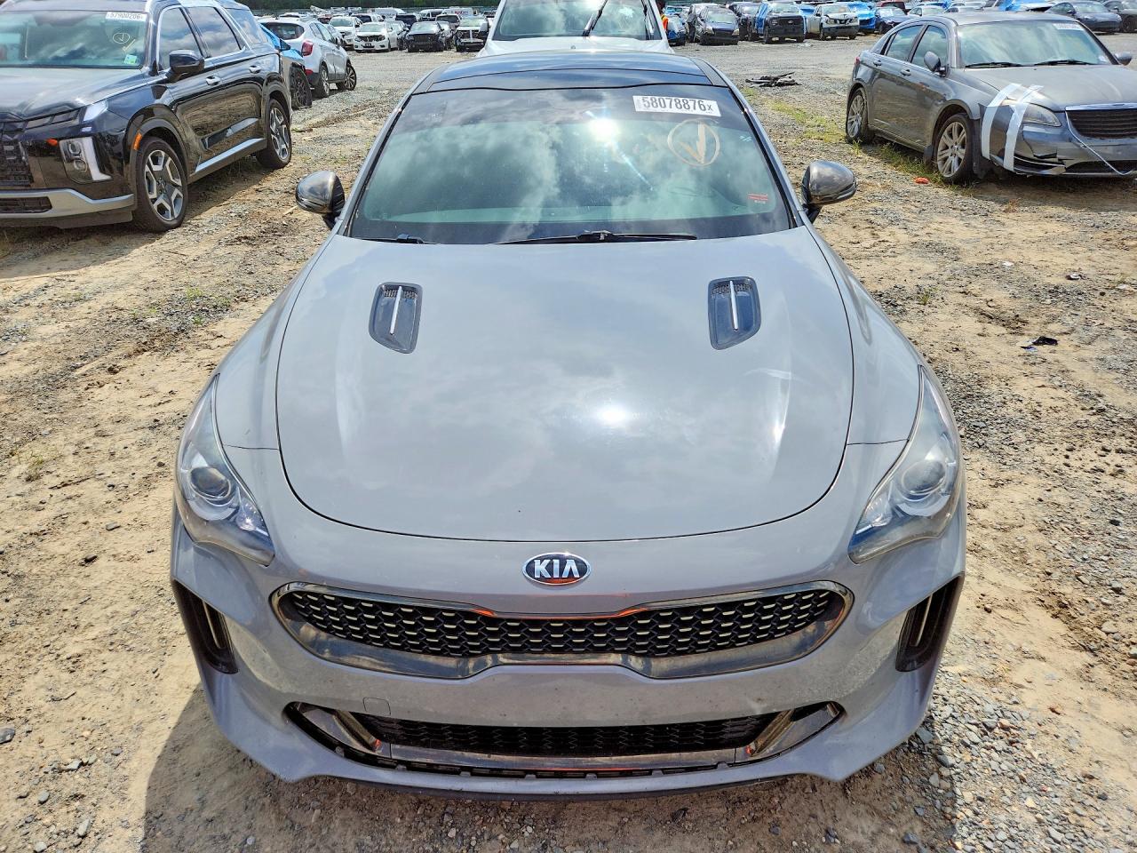 2021 KIA STINGER Base