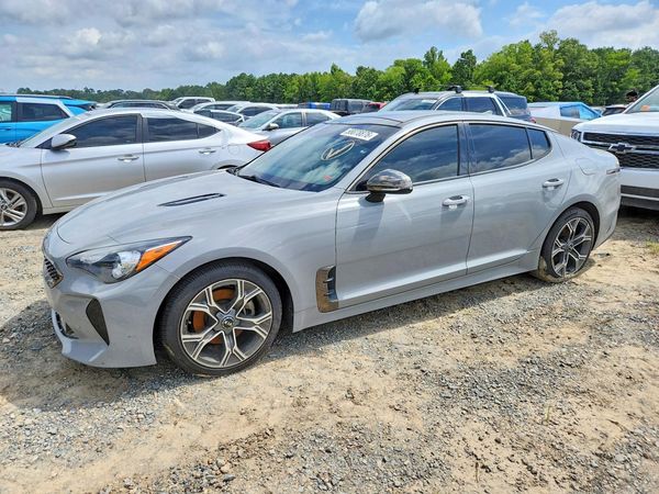 2021 KIA STINGER Base