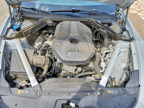 2021 KIA STINGER Base