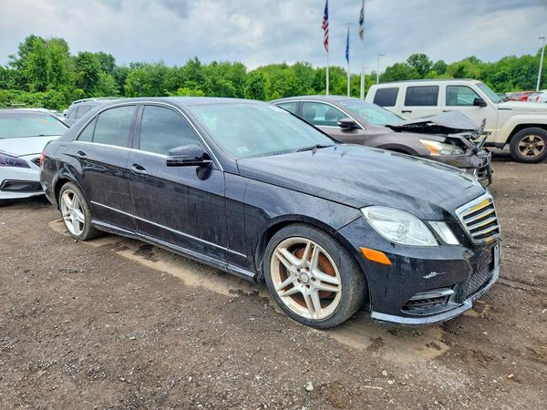 2013 MERCEDES-BENZ E-CLASS E350 4-MATIC — Passenger 3/4
