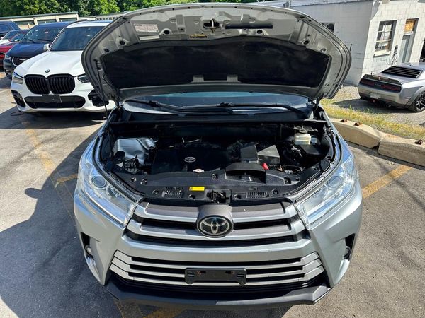 2018 TOYOTA HIGHLANDER LE/LE Plus