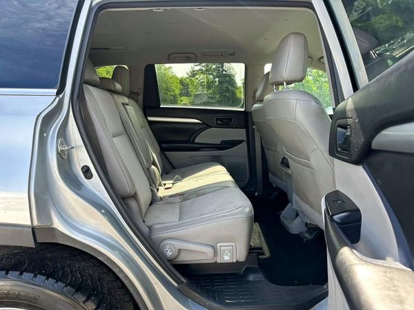 2018 TOYOTA HIGHLANDER LE/LE Plus