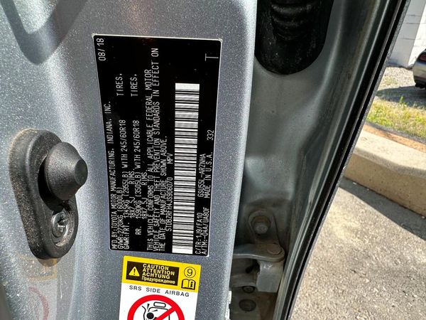 2018 TOYOTA HIGHLANDER LE/LE Plus
