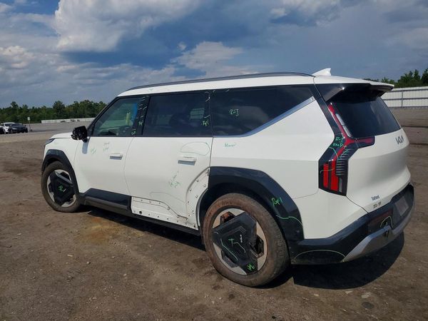 2024 KIA EV9 Land
