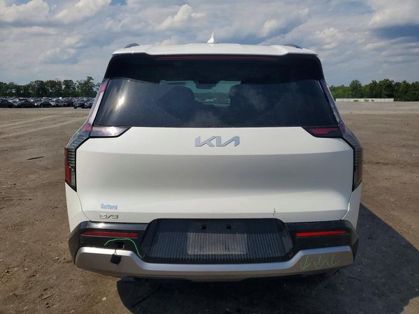 2024 KIA EV9 Land