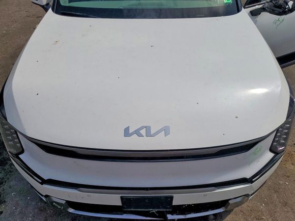 2024 KIA EV9 Land
