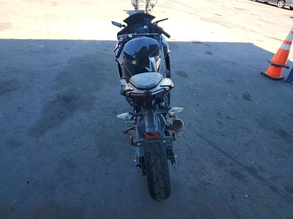2025 KAWASAKI EX500