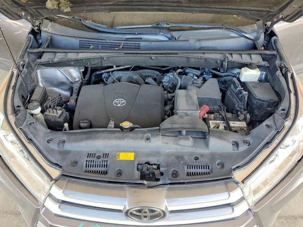 2017 TOYOTA HIGHLANDER SE/XLE