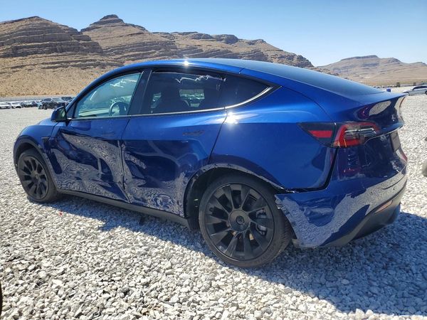 2024 TESLA MODEL Y
