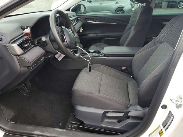 2026 TOYOTA CAMRY
