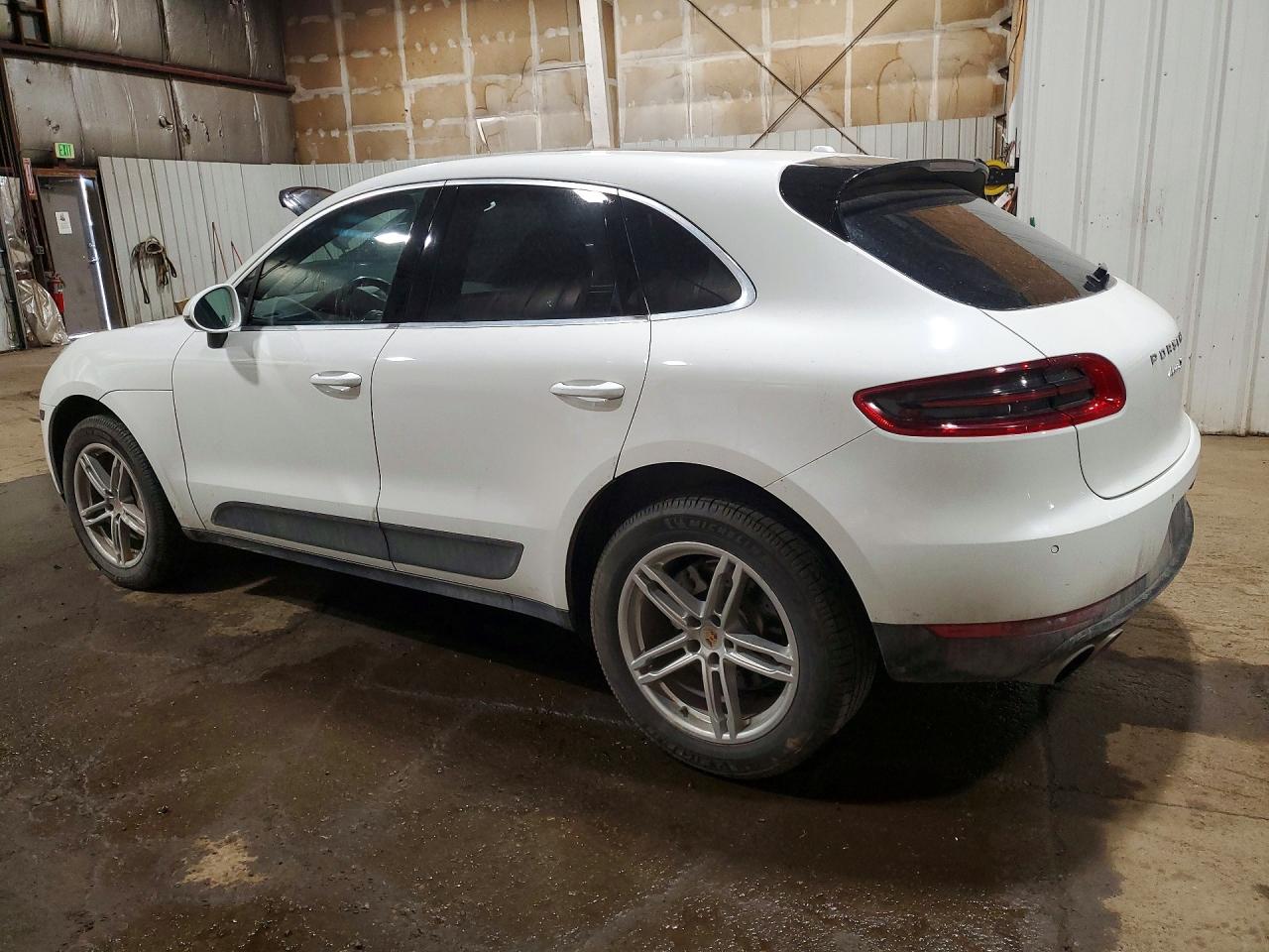 2015 PORSCHE MACAN