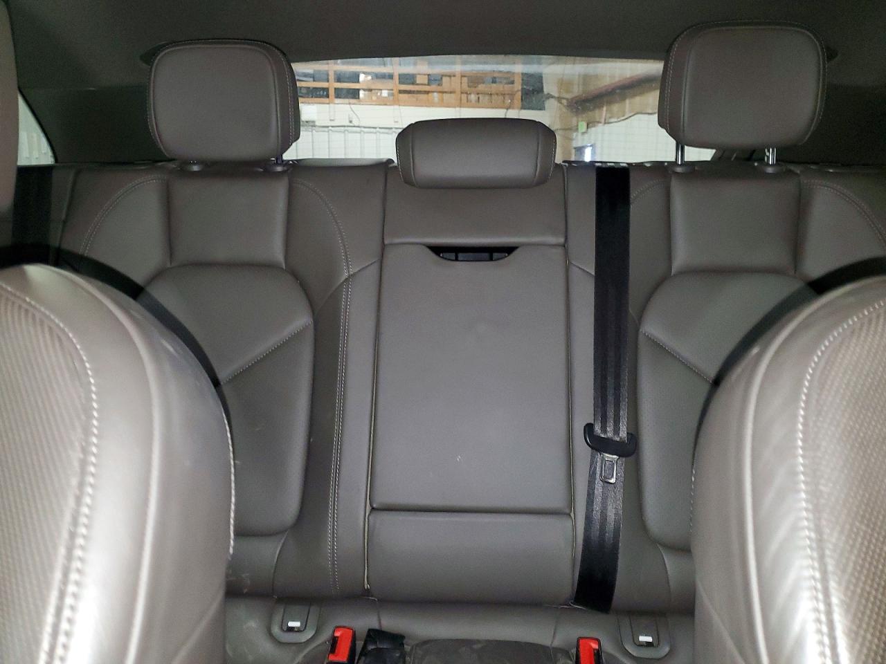 2015 PORSCHE MACAN